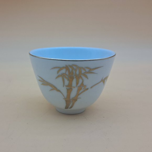 Set of Four White & Gold This is a set of 4 white cups for Tea Cups New Vintage - Picture 8 of 10